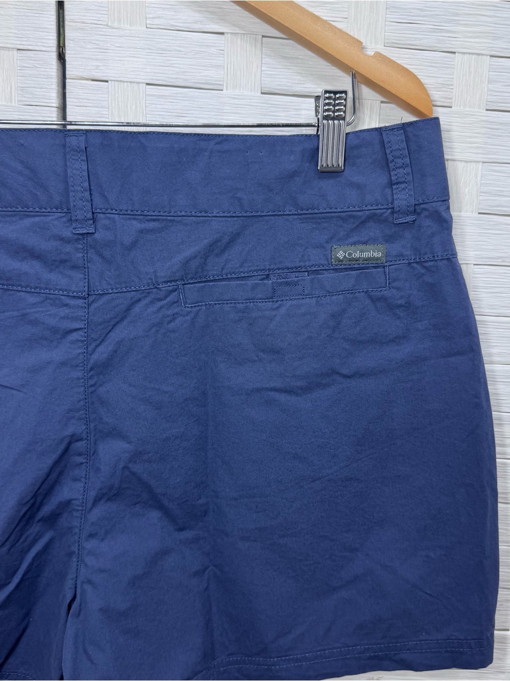 Columbia Blue Everyday Casual Chino Shorts Button/Zipper Closure Size 14 *Flaw* - Picture 5 of 12
